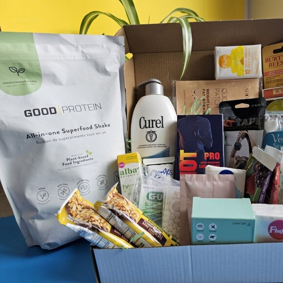 🌿 The Ultimate Spa & Self-Care Retreat Gift Box 🌿 Worth $200 - Picture 2 of 16